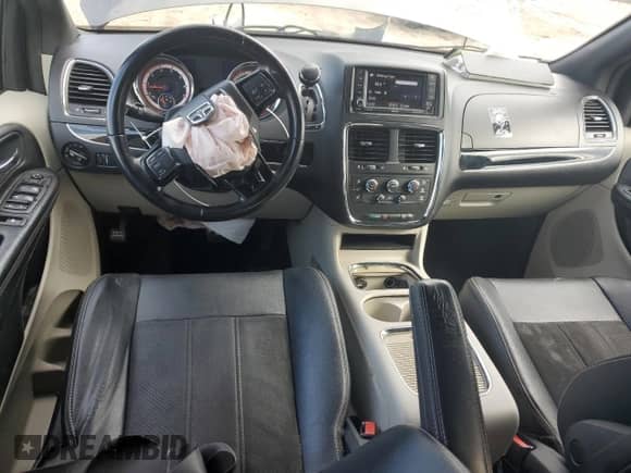 2020 Dodge Grand Caravan SXT with VIN 2C4RDGCG7LR161002, listed as a Copart auction lot 81794505 with 127,301 mi miles and Non repairable. Bid and sale history available at DreamBid. Image 8.