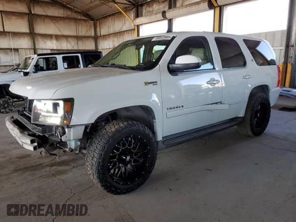 2009 Chevrolet Tahoe z VIN 1GNFC13589R128789, wystawiony jako Copart lot #49843985 z przebiegiem 187 273 mil mil oraz Szkoda całkowita • Salvage title. Historia ofert i sprzedaży dostępna na DreamBid. Obrazek 1.
