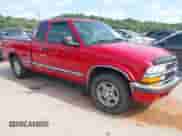 1998 Chevrolet S-10 LS with VIN 1GCDT19X9W8121358, listed as a IAAI auction lot 42384796 with 152,795 mi miles and . Bid and sale history available at DreamBid. Image 1.