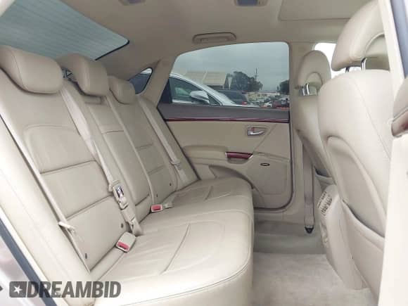 2006 Hyundai Azera SE с VIN KMHFC46F46A085766, выставлен на аукционе IAAI как лот 42421778 с пробегом 124 057 миль миль и . История ставок и продаж доступна на DreamBid. Изображение 8.