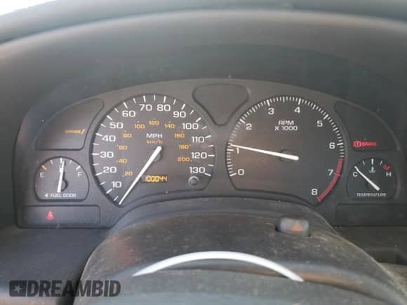 2001 Saturn SC с VIN 1G8ZY14751Z338353, выставлен на аукционе Copart как лот 75086154 с пробегом 100 044 миль миль и Чистый • Clean title. История ставок и продаж доступна на DreamBid. Изображение 9.