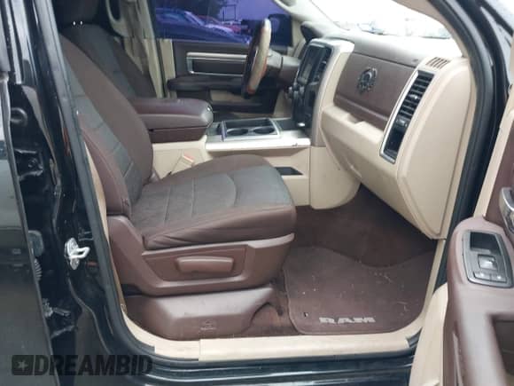 2015 Ram 1500 Outdoorsman с VIN 1C6RR6LT8FS530016, выставлен на аукционе IAAI как лот 42479650 с пробегом 233 092 миль миль и . История ставок и продаж доступна на DreamBid. Изображение 5.