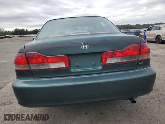 2002 Honda Accord SE with VIN 1HGCG66842A025071, listed as a Copart auction lot 80208885 with 254,041 mi miles and Clean title. Bid and sale history available at DreamBid. Image 6.