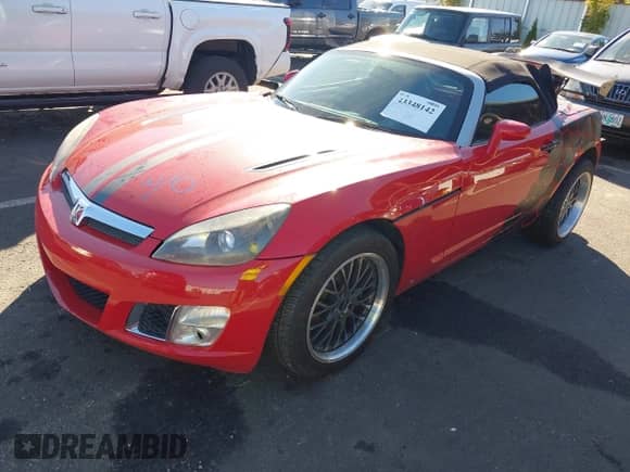2008 Saturn Sky Red Line z VIN 1G8MF35X48Y132225, wystawiony jako IAAI lot #43348142 z przebiegiem 97 035 mil mil oraz . Historia ofert i sprzedaży dostępna na DreamBid. Obrazek 17.
