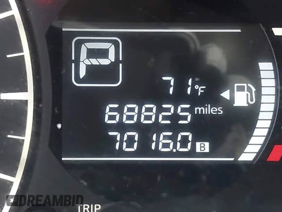 2015 Nissan Note SV z VIN 3N1CE2CPXFL399128, wystawiony jako IAAI lot #42532258 z przebiegiem 68 825 mil mil oraz . Historia ofert i sprzedaży dostępna na DreamBid. Obrazek 15.