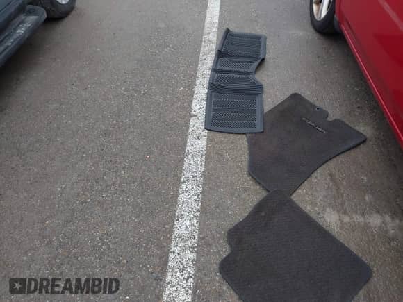 2010 Hyundai Santa Fe Limited with VIN 5NMSK4AG4AH381956, listed as a IAAI auction lot 41451863 with 273,080 mi miles and . Bid and sale history available at DreamBid. Image 12.