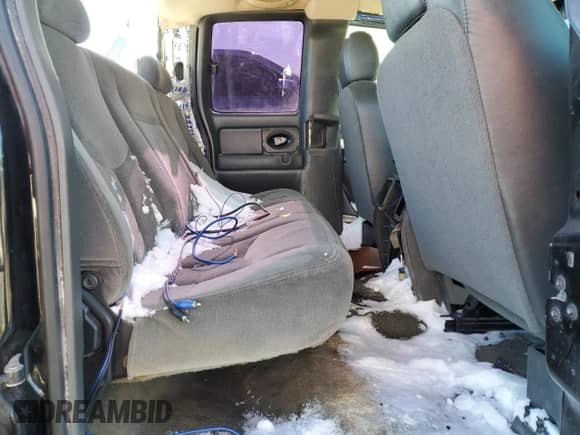 2003 Chevrolet Silverado SS с VIN 2GCEK19N731383335, выставлен на аукционе Copart как лот 46170375 с пробегом Не указан миль и Списание • Salvage title. История ставок и продаж доступна на DreamBid. Изображение 10.