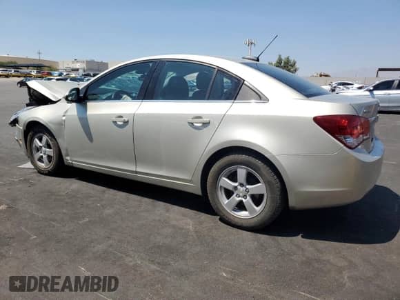 2015 Chevrolet Cruze LT z VIN 1G1PC5SBXF7202967, wystawiony jako Copart lot #68214225 z przebiegiem 78 886 mil mil oraz Szkoda całkowita • Salvage title. Historia ofert i sprzedaży dostępna na DreamBid. Obrazek 2.