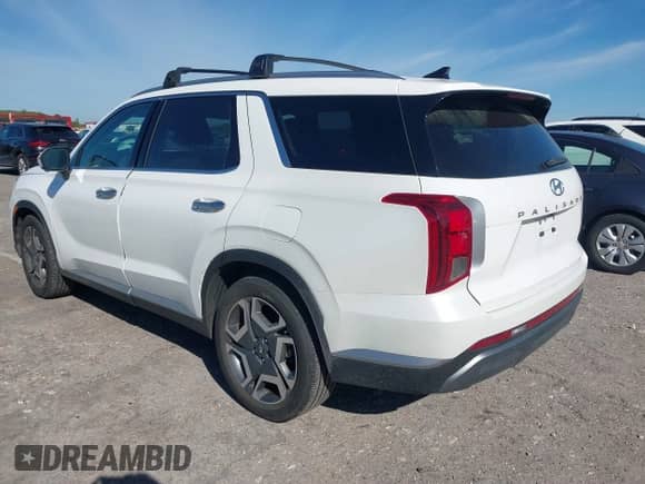 2023 Hyundai Palisade SEL с VIN KM8R44GE6PU519606, выставлен на аукционе IAAI как лот 41744800 с пробегом 22 551 миль миль и . История ставок и продаж доступна на DreamBid. Изображение 3.