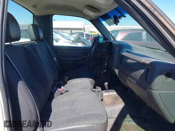 2003 GMC Sierra 1500 SLE с VIN 1GTEK14T23Z242959, выставлен на аукционе IAAI как лот 41668152 с пробегом Не указан миль и . История ставок и продаж доступна на DreamBid. Изображение 5.