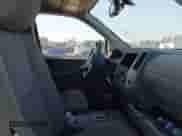 2020 Nissan Frontier SV z VIN 1N6ED0EA4LN709806, wystawiony jako IAAI lot #41925400 z przebiegiem Nie podano mil oraz . Historia ofert i sprzedaży dostępna na DreamBid. Obrazek 5.