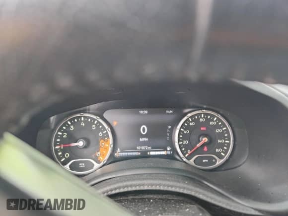 2017 Jeep Renegade Altitude with VIN ZACCJBBBXHPF05103, listed as a Copart auction lot 71092455 with 101,972 mi miles and Non repairable. Bid and sale history available at DreamBid. Image 9.