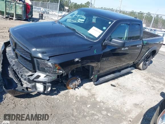 2018 Ram 1500 Express с VIN 1C6RR7FT0JS177927, выставлен на аукционе IAAI как лот 41640379 с пробегом 112 478 миль миль и . История ставок и продаж доступна на DreamBid. Изображение 2.