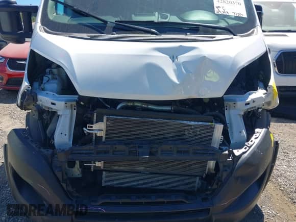 2024 Ram ProMaster Cargo Tradesman с VIN 3C6LRVDG4RE121309, выставлен на аукционе IAAI как лот 42820370 с пробегом 29 399 миль миль и . История ставок и продаж доступна на DreamBid. Изображение 6.