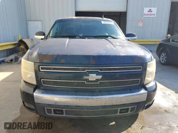 2008 Chevrolet Silverado 1500 2LT with VIN 2GCEC13J681168426, listed as a Copart auction lot 53310335 with Not provided miles and Salvage title. Bid and sale history available at DreamBid. Image 5.