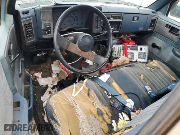 1991 Chevrolet S-10 с VIN 1GCCS14Z8M8199425, выставлен на аукционе Copart как лот 54741765 с пробегом 96 556 миль миль и Списание • Salvage title. История ставок и продаж доступна на DreamBid. Изображение 8.