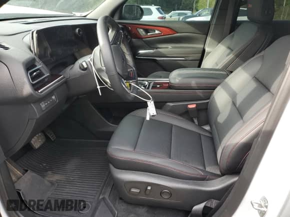 2025 Chevrolet Traverse AWD Z71 с VIN 1GNEVJRSXSJ247841, выставлен на аукционе Copart как лот 81231805 с пробегом 4 645 миль миль и Списание • Salvage title. История ставок и продаж доступна на DreamBid. Изображение 7.