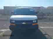 2013 Chevrolet Express Cargo z VIN 1GCWGFCA9D1141338, wystawiony jako IAAI lot #43226135 z przebiegiem 196 290 mil mil oraz . Historia ofert i sprzedaży dostępna na DreamBid. Obrazek 6.