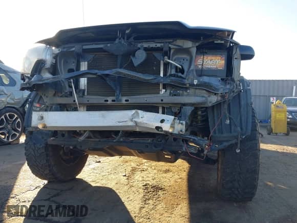 2015 Toyota Tacoma PreRunner z VIN 5TFTX4GN3FX050392, wystawiony jako IAAI lot #41321103 z przebiegiem 139 078 mil mil oraz . Historia ofert i sprzedaży dostępna na DreamBid. Obrazek 6.