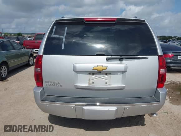 2014 Chevrolet Tahoe LTZ с VIN 1GNSCCE03ER146431, выставлен на аукционе IAAI как лот 42420315 с пробегом 197 950 миль миль и . История ставок и продаж доступна на DreamBid. Изображение 16.