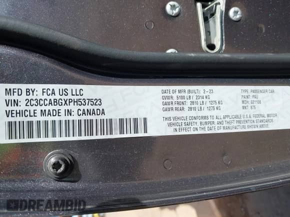 2023 Chrysler 300 S z VIN 2C3CCABGXPH537523, wystawiony jako IAAI lot #42054211 z przebiegiem 51 882 mil mil oraz . Historia ofert i sprzedaży dostępna na DreamBid. Obrazek 9.