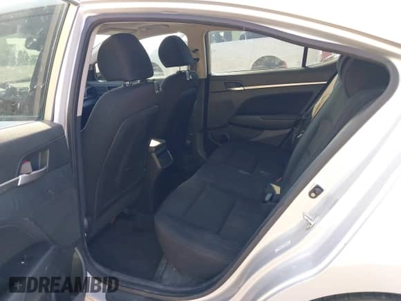 2019 Hyundai Elantra SEL z VIN KMHD84LF1KU866430, wystawiony jako IAAI lot #42922783 z przebiegiem 134 510 mil mil oraz . Historia ofert i sprzedaży dostępna na DreamBid. Obrazek 8.