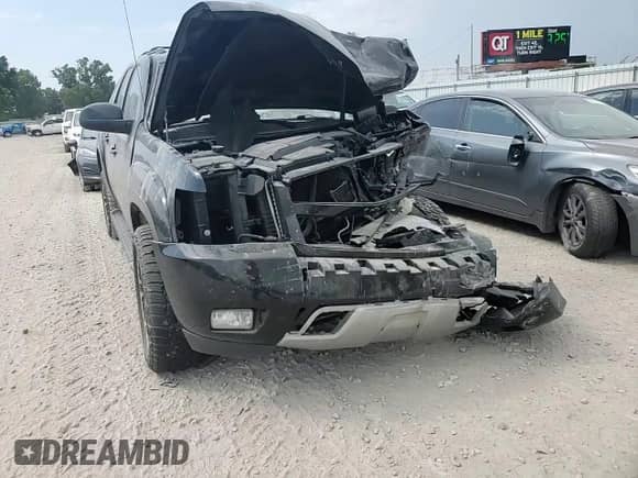 2013 Chevrolet Avalanche LT z VIN 3GNTKFE74DG132896, wystawiony jako Copart lot #68945275 z przebiegiem Nie podano mil oraz Szkoda całkowita • Salvage title. Historia ofert i sprzedaży dostępna na DreamBid. Obrazek 13.