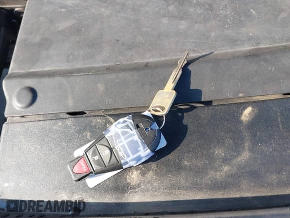 2014 Dodge Challenger R/T с VIN 2C3CDYBT8EH154065, выставлен на аукционе IAAI как лот 39864526 с пробегом 130 851 миль миль и . История ставок и продаж доступна на DreamBid. Изображение 11.