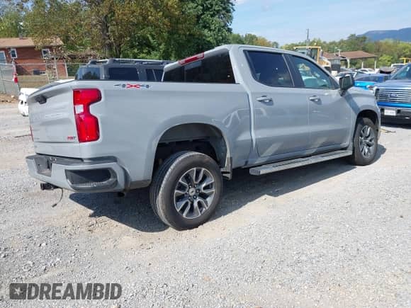 2024 Chevrolet Silverado 1500 RST with VIN 2GCUDEED2R1240604, listed as a IAAI auction lot 43225776 with 19,096 mi miles and . Bid and sale history available at DreamBid. Image 4.