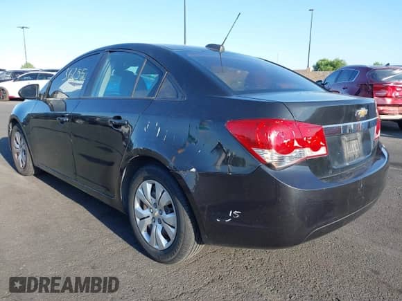 2015 Chevrolet Cruze LS с VIN 1G1PA5SG1F7190533, выставлен на аукционе IAAI как лот 43156255 с пробегом 151 399 миль миль и . История ставок и продаж доступна на DreamBid. Изображение 3.