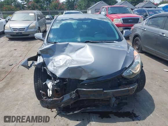 2013 Hyundai Elantra GLS z VIN 5NPDH4AEXDH203224, wystawiony jako IAAI lot #42840914 z przebiegiem 162 034 mil mil oraz . Historia ofert i sprzedaży dostępna na DreamBid. Obrazek 12.