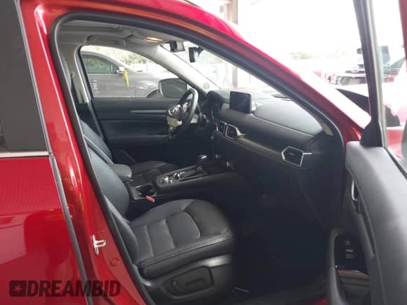 2023 Mazda CX-5 S Preferred z VIN JM3KFBCMXP0290055, wystawiony jako IAAI lot #43125811 z przebiegiem 11 364 mil mil oraz . Historia ofert i sprzedaży dostępna na DreamBid. Obrazek 5.
