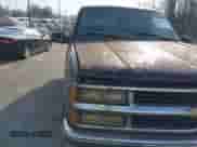 1997 Chevrolet Tahoe z VIN 3GNEK18R2VG102838, wystawiony jako IAAI lot #41850332 z przebiegiem 206 365 mil mil oraz . Historia ofert i sprzedaży dostępna na DreamBid. Obrazek 6.