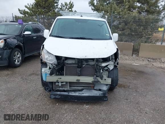 2015 Chevrolet City Express Cargo LT z VIN 3N63M0ZN1FK722253, wystawiony jako IAAI lot #41755283 z przebiegiem 44 479 mil mil oraz . Historia ofert i sprzedaży dostępna na DreamBid. Obrazek 12.