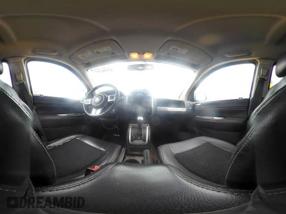 2017 Jeep Compass High Altitude z VIN 1C4NJDEB6HD106073, wystawiony jako IAAI lot #43526297 z przebiegiem 103 392 mil mil oraz . Historia ofert i sprzedaży dostępna na DreamBid. Obrazek 23.