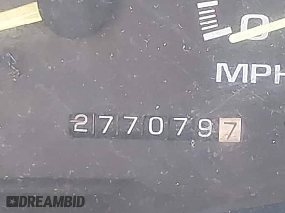 1995 GMC Sierra 1500 z VIN 2GTEC19K1S1587792, wystawiony jako IAAI lot #42213611 z przebiegiem 277 079 mil mil oraz . Historia ofert i sprzedaży dostępna na DreamBid. Obrazek 7.