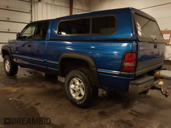 1997 Dodge 1500 with VIN 3B7HF13ZXVG801149, listed as a IAAI auction lot 42903225 with 213,225 mi miles and . Bid and sale history available at DreamBid. Image 3.