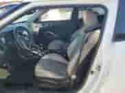 2012 Hyundai Veloster w/Gray Int z VIN KMHTC6AD3CU021197, wystawiony jako Copart lot #84803605 z przebiegiem 170 338 mil mil oraz Szkoda całkowita • Salvage title. Historia ofert i sprzedaży dostępna na DreamBid. Obrazek 8.