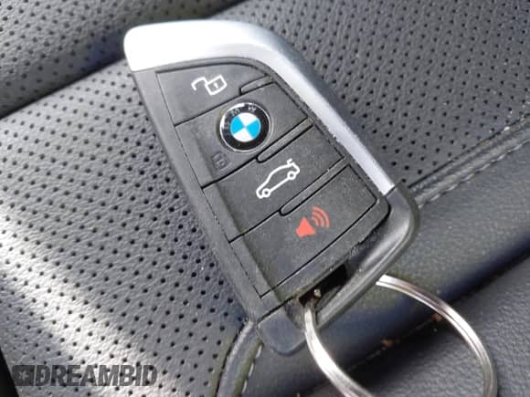 2023 BMW 3 Series 330i xDrive with VIN 3MW89FF00P8D57937, listed as a IAAI auction lot 43081403 with 19,195 mi miles and . Bid and sale history available at DreamBid. Image 11.