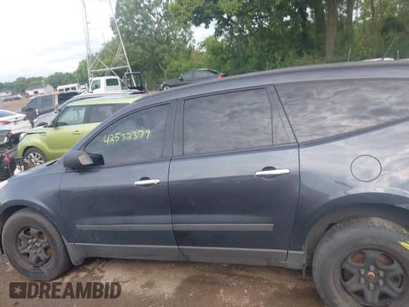 2012 Chevrolet Traverse LS с VIN 1GNKVFED0CJ290156, выставлен на аукционе IAAI как лот 42532379 с пробегом 169 185 миль миль и . История ставок и продаж доступна на DreamBid. Изображение 14.