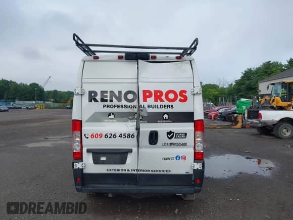 2021 Ram ProMaster Cargo с VIN 3C6LRVDG4ME510878, выставлен на аукционе IAAI как лот 42054854 с пробегом 76 293 миль миль и . История ставок и продаж доступна на DreamBid. Изображение 16.