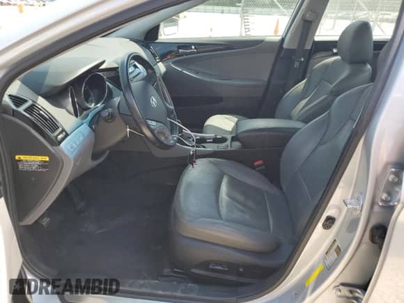 2014 Hyundai Sonata Limited with VIN 5NPEC4ACXEH819699, listed as a Copart auction lot 67183905 with 97,376 mi miles and Salvage title. Bid and sale history available at DreamBid. Image 7.