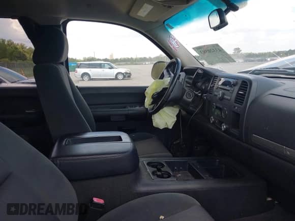 2007 Chevrolet Silverado 1500 LTZ with VIN 1GCEC19037Z591985, listed as a IAAI auction lot 43320583 with 273,703 mi miles and . Bid and sale history available at DreamBid. Image 5.