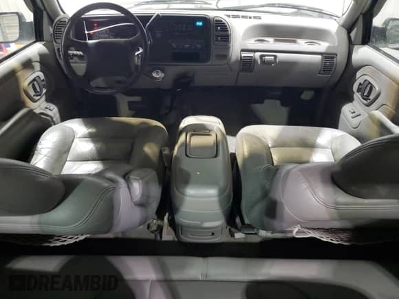 1995 Chevrolet Silverado 2500 с VIN 2GCFK29K6S1239533, выставлен на аукционе Copart как лот 49790175 с пробегом 55 840 миль миль и Списание • Salvage title. История ставок и продаж доступна на DreamBid. Изображение 8.