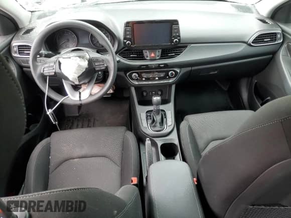 2020 Hyundai Elantra z VIN KMHH35LE7LU133734, wystawiony jako Copart lot #70744885 z przebiegiem Nie podano mil oraz Szkoda całkowita • Salvage title. Historia ofert i sprzedaży dostępna na DreamBid. Obrazek 8.