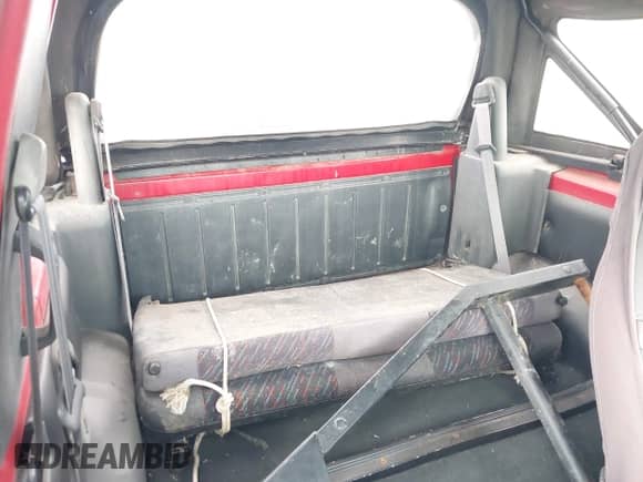 1996 Chevrolet Tracker с VIN 2CNBE1865T6946093, выставлен на аукционе IAAI как лот 42120266 с пробегом 180 736 миль миль и . История ставок и продаж доступна на DreamBid. Изображение 8.