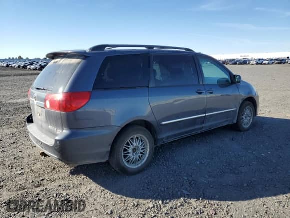 2006 Toyota Sienna XLE z VIN 5TDBA22C26S069416, wystawiony jako Copart lot #85376955 z przebiegiem 226 222 mil mil oraz Czysty tytuł • Clean title. Historia ofert i sprzedaży dostępna na DreamBid. Obrazek 3.