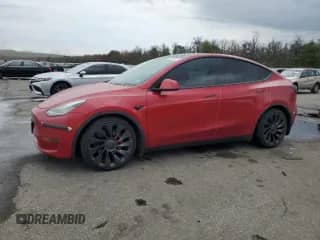 2020 Tesla Model Y Long Range с VIN 5YJYGDEF6LF006040, выставлен на аукционе Copart как лот 82038925 с пробегом 36 517 миль миль и Списание • Salvage title. История ставок и продаж доступна на DreamBid. Изображение 1.