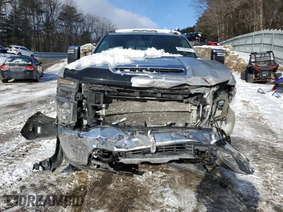 2020 Chevrolet Silverado 3500HD LTZ with VIN 1GC4YUEY9LF206581, listed as a Copart auction lot 44135545 with 74,152 mi miles and Salvage title. Bid and sale history available at DreamBid. Image 5.