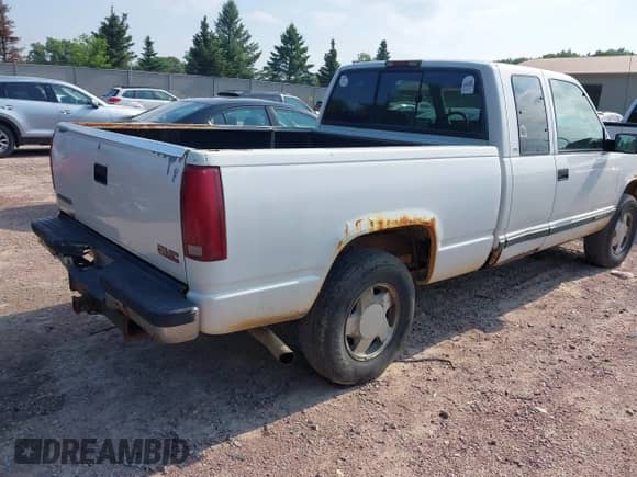 1998 GMC Sierra 1500 с VIN 2GTEK19R4W1527544, выставлен на аукционе IAAI как лот 42657449 с пробегом 283 147 миль миль и . История ставок и продаж доступна на DreamBid. Изображение 4.